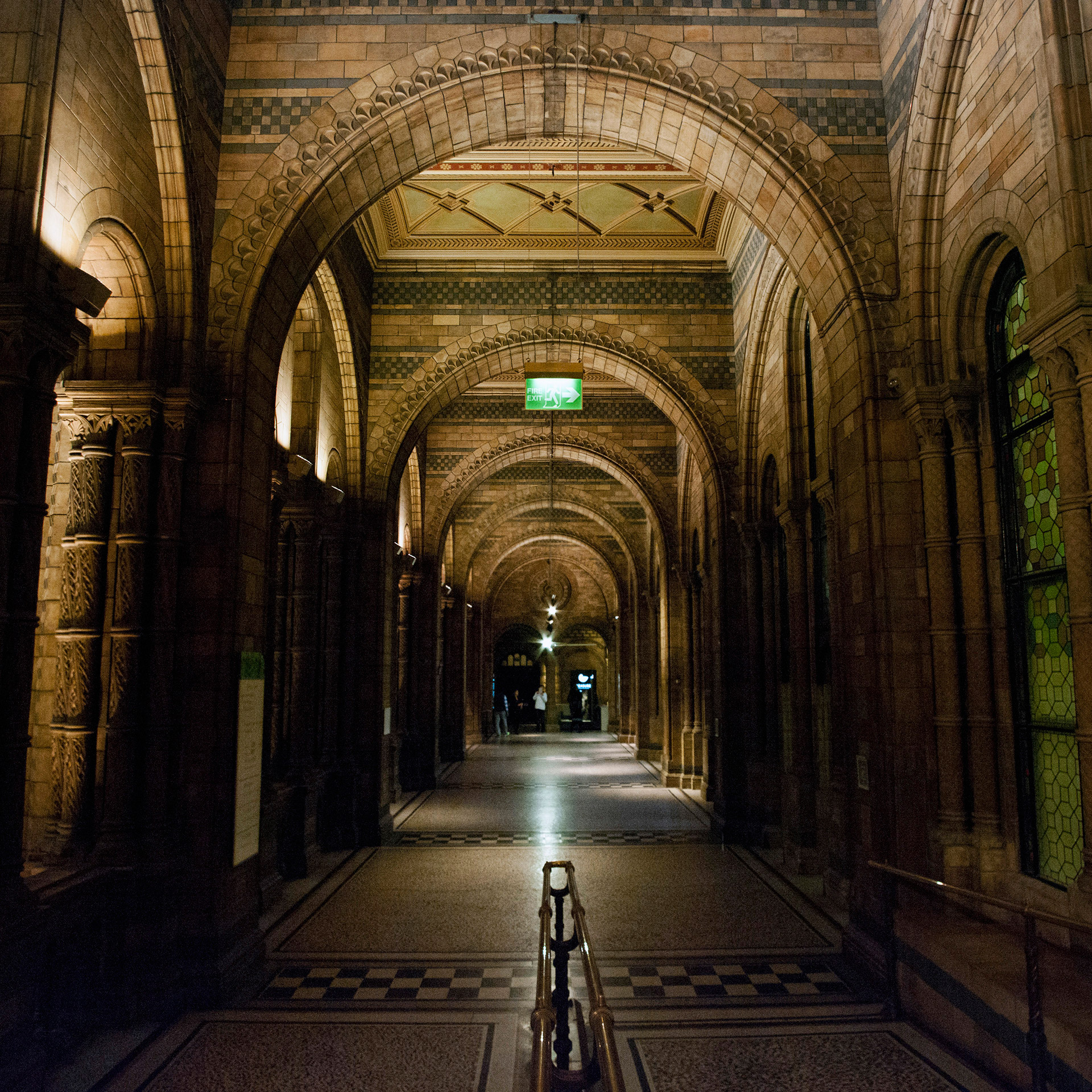 Muzeum historii naturalnej, Londyn, architektura, podróże, podróże po Europie, fotografia Monika Turska