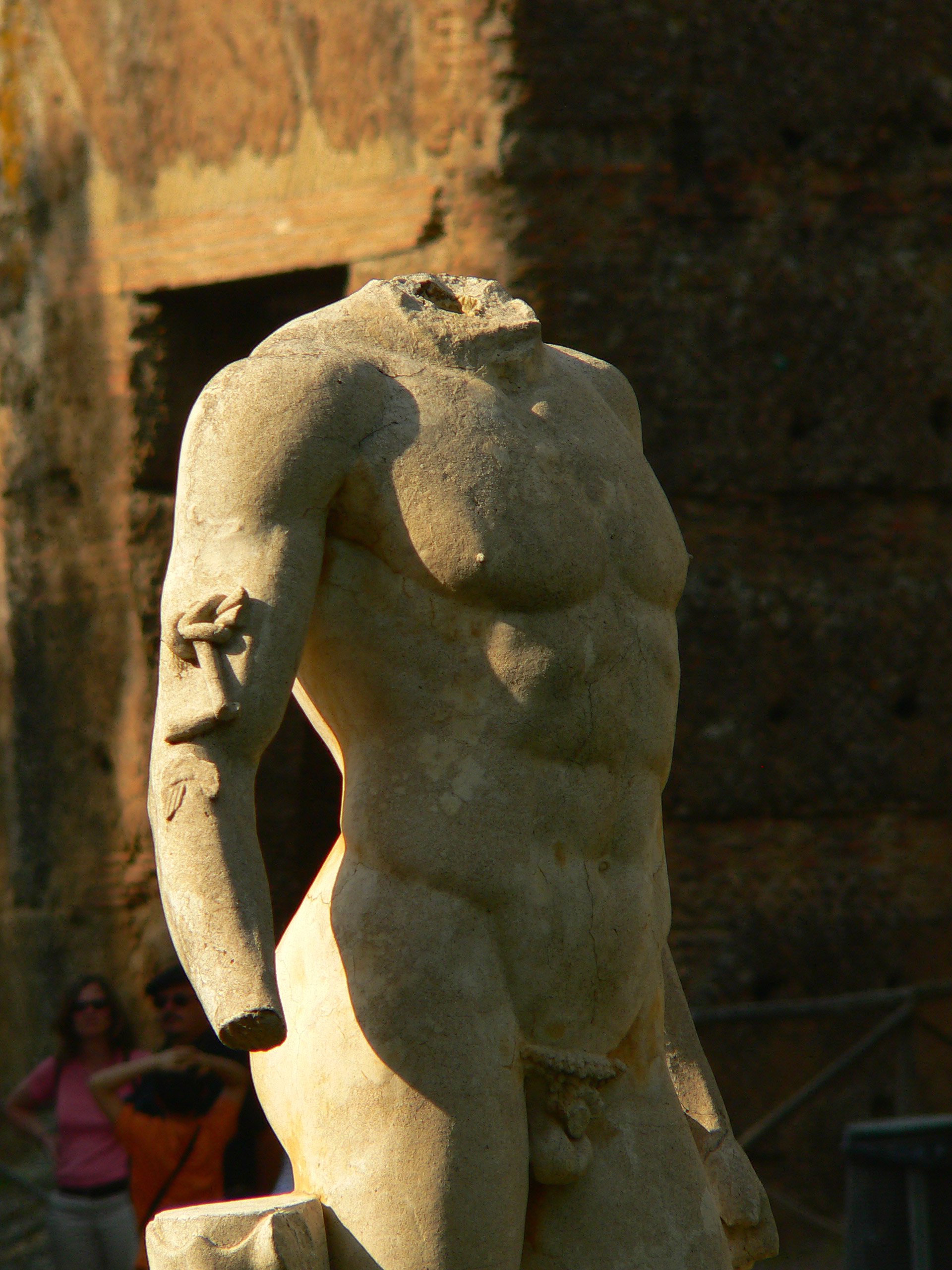 Rzym, Tivoli, posąg antyczny, Canopa, Włochy, antyk, podróże, podróże po Europie, fotografia Monika Turska