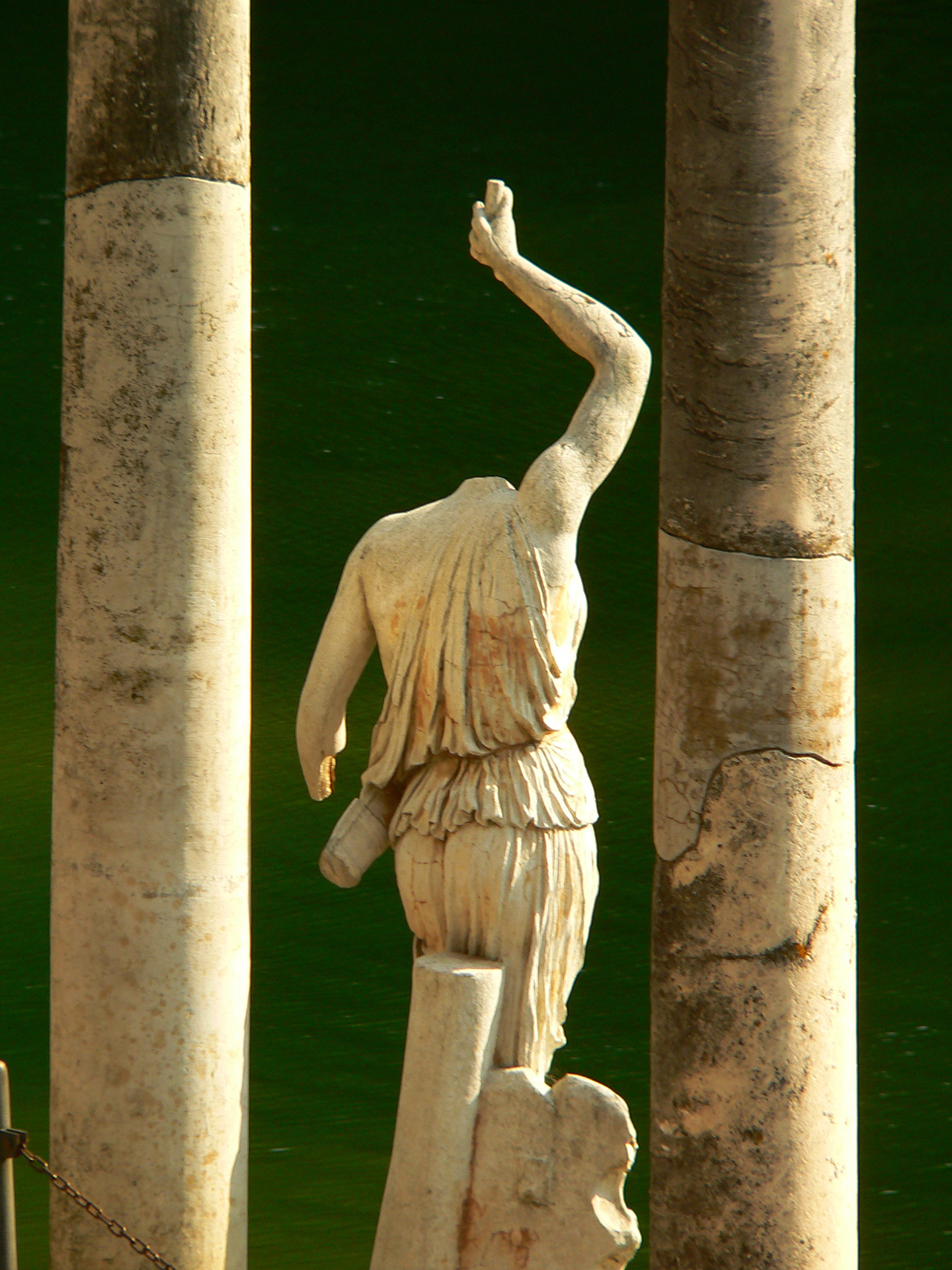 architektura, Rzym, Tivoli, Canopo, posągi antyczne, podróże, podróże po Europie, fotografia Monika Turska