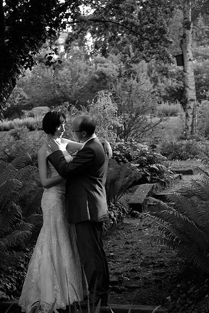 Sesja ślubna, sesja w ogrodzie botanicznym, para młoda, portrety zakochanych, fotografia Kraków, fotografia Monika Turska